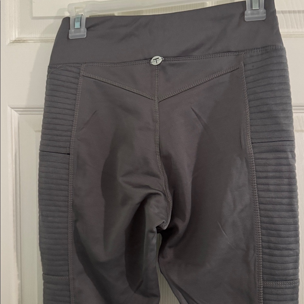 Tahari Sport Brown Leggings